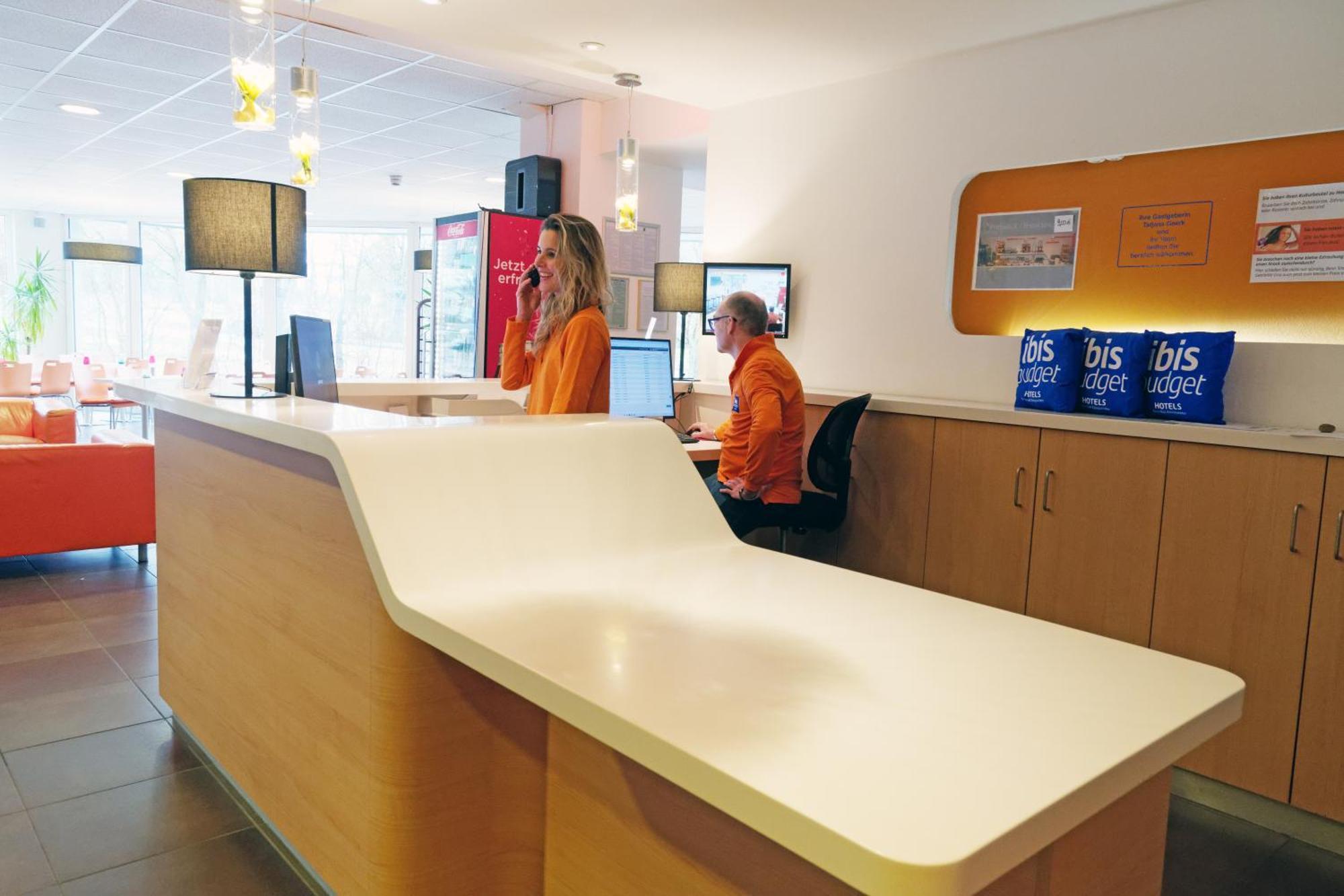 Ibis Budget Hotel Bonn Sued Konigswinter Bagian luar foto