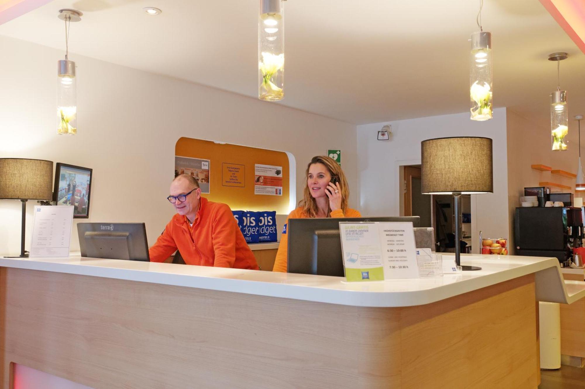 Ibis Budget Hotel Bonn Sued Konigswinter Bagian luar foto
