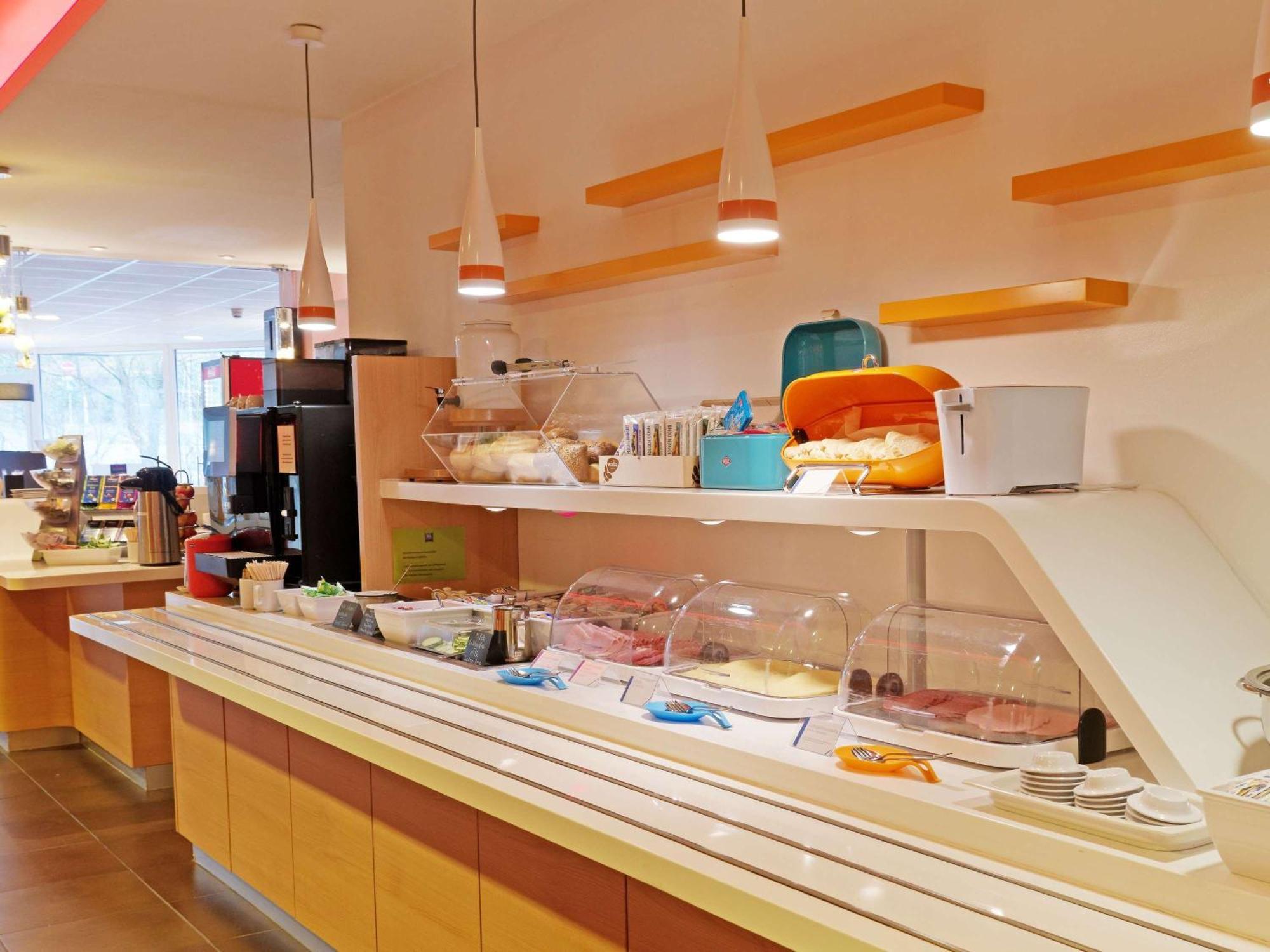 Ibis Budget Hotel Bonn Sued Konigswinter Bagian luar foto